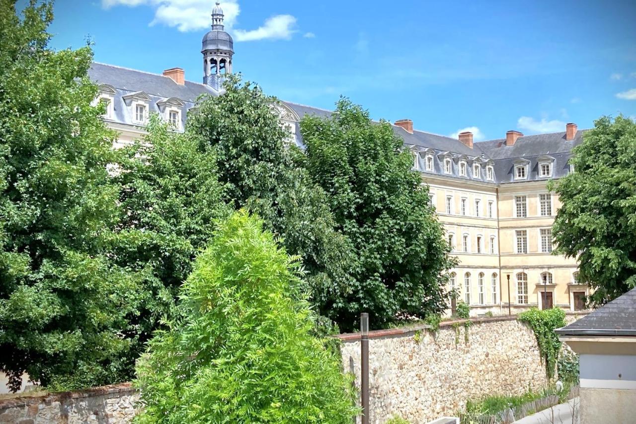 Elegant - Studio Proche Cathedrale Et Au Calme Lejlighed Le Mans Eksteriør billede